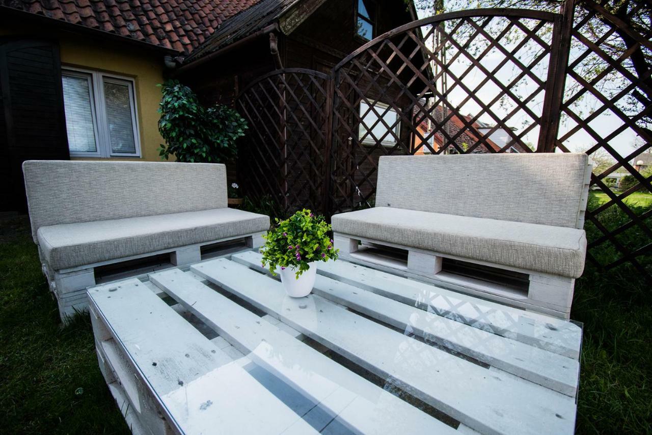 Domek Nad Jeziorem Dobskim - Fuleda 5 Buitenkant foto